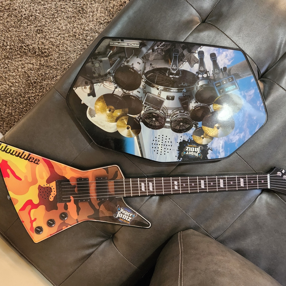 Paper Jamz Electric Guitar & Drums